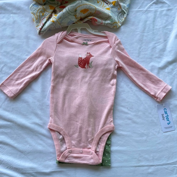 BNWT Carter's Baby Girls 3-Pc. Fox-Print Cotton Bodysuit, Coverall & Pants Set - Picture 4 of 5